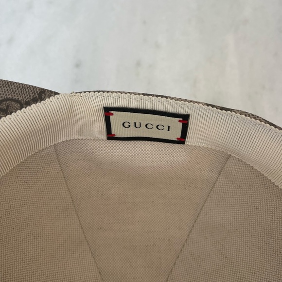 NWOT Gucci Apple hat size medium RARE - Picture 9 of 10